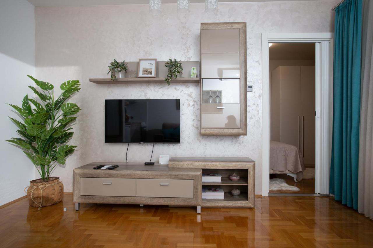 Apartman Sunset Sremska Mitrovica Buitenkant foto