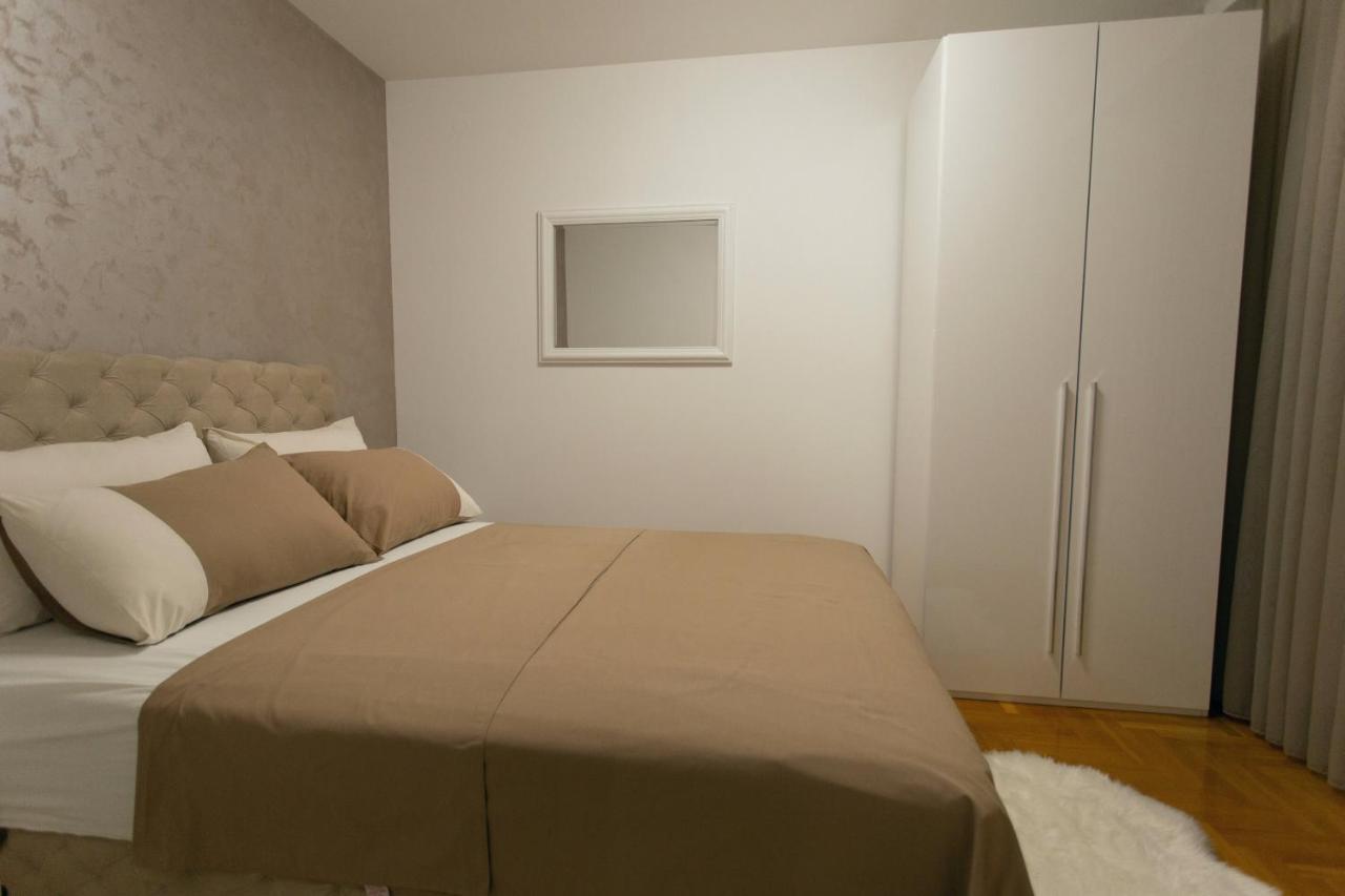 Apartman Sunset Sremska Mitrovica Buitenkant foto