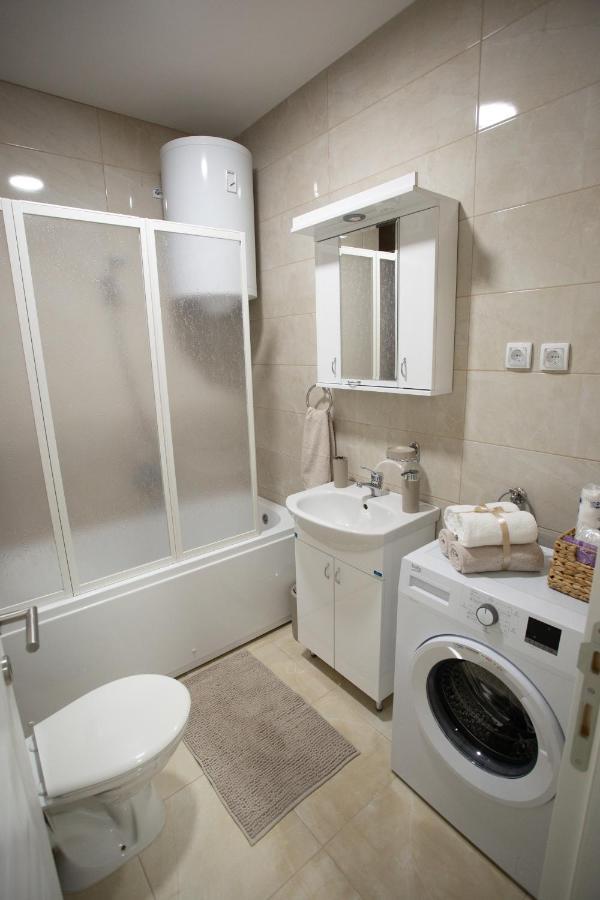 Apartman Sunset Sremska Mitrovica Buitenkant foto