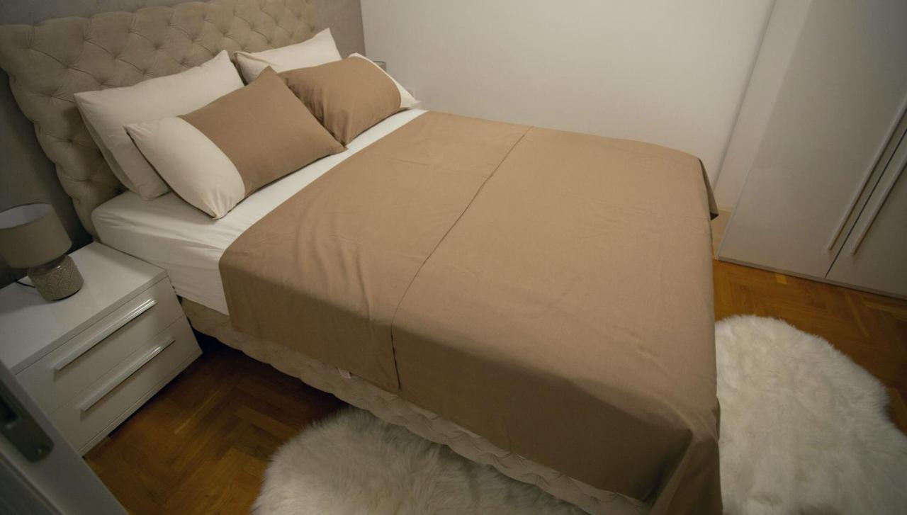 Apartman Sunset Sremska Mitrovica Buitenkant foto